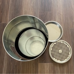 「受付中止中」ほぼ未使用！ゴミ箱付き　灰皿の画像