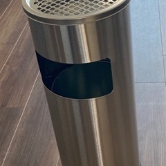 「受付中止中」ほぼ未使用！ゴミ箱付き　灰皿