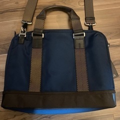 TUMI靴/バッグ バッグ ショルダーバッグの画像