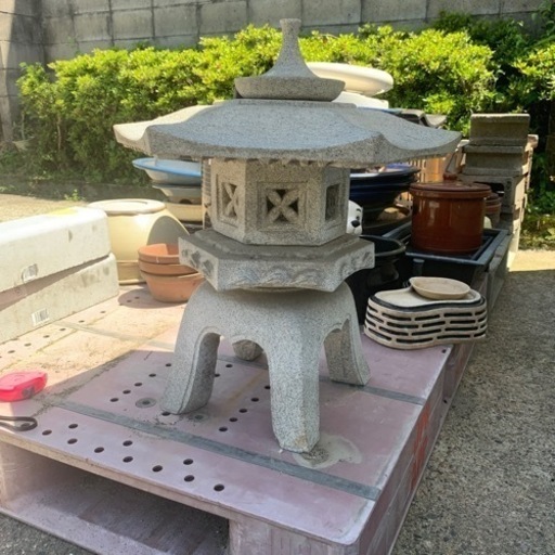 灯籠　石灯籠　日本庭園　和風　ガーデニング　オブジェ　インテリア　石材　中古