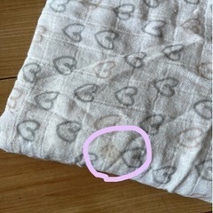 ニトリ ガーゼ ブランケット ガーゼケット おくるみ ハート柄の画像