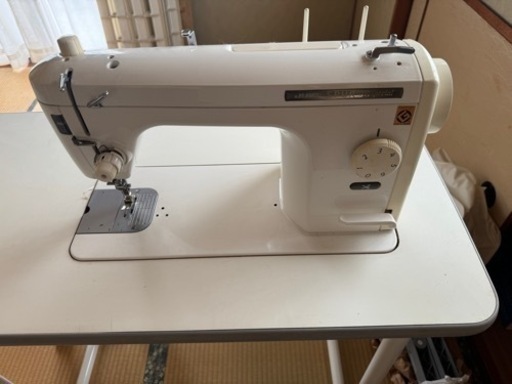 プロ用ミシン