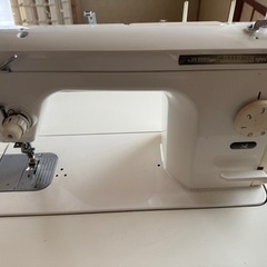 プロ用ミシンの画像