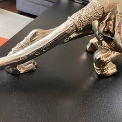 ヒョウの置物の画像