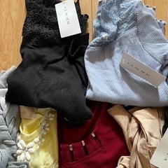 レディース　洋服まとめ売り　M~Lサイズの画像
