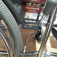 車椅子　カワムラサイクルの画像