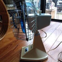 決まりましたレトロな扇風機　家電 季節、空調家電 扇風機の画像