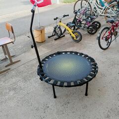 B－SANTEハンドル付きトランポリン☆ダイエット器具、トランポ...