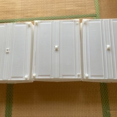 (値下げ)コミック&ビデオケース1~3個の画像