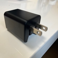 電源アダプター　USB　パソコン 周辺機器の画像