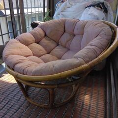 【お譲り済】カゴ製丸椅子　差し上げます！
