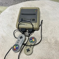 契約中スーパーファミコン本体コントローラーのみの画像