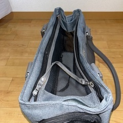 ペット用キャリーショルダーバッグの画像