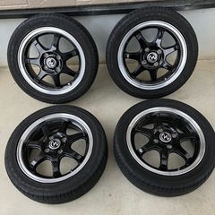 車のパーツ タイヤ、ホイール