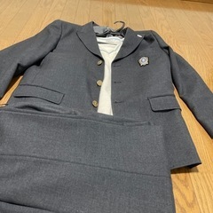 制服