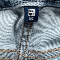 UNIQLOダメージジーンズ160の画像