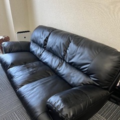 Leather sofa - Good condition