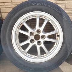 プリウス50 前期純正ホイールキャップセット早い者勝ち
