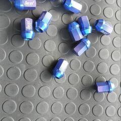 レーシングナットの画像