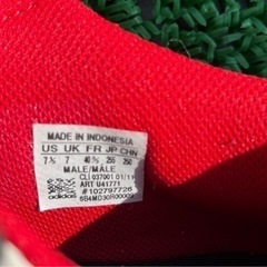 美品 adidas サッカーシューズ フットサルシューズ adiQuestraの画像