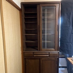 5／26(日)まで ガラス戸　食器棚
