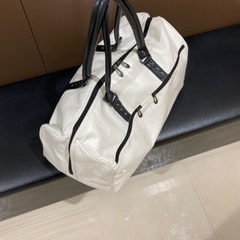 【 PUMA 】スポーツバック ，白の画像