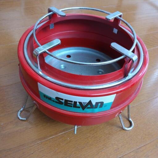 キャンプ用品　赤　焚き火台？