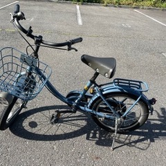自転車 折りたたみ自転車の画像