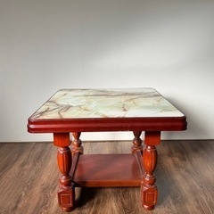 家具　テーブル　アンティーク　マーブル柄の画像