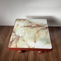家具　テーブル　アンティーク　マーブル柄の画像