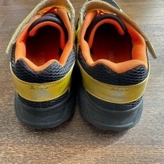 ADIDAS スニーカー　23cmの画像