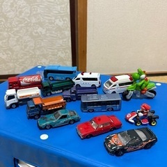 (お話中)トミカおでかけ立体マップ☆トミカ数台も一緒にの画像