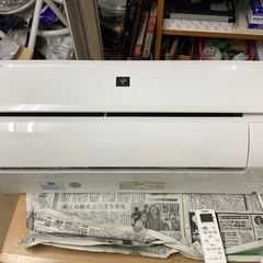 超美品！！ほぼ未使用　SHARPのルームエアコン！！税込　標準工事込55,980円！！の画像