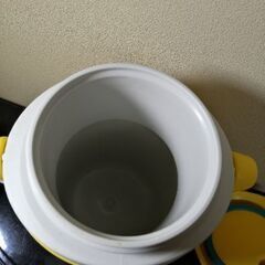 サーモス 水筒 1.9L THERMOSの画像