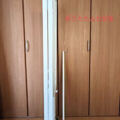 キャスター付き折りたたみハンガーラック(組み立て不要)の画像