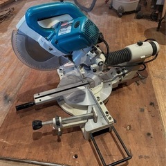 Makita マキタスライドマルノコLS1211の画像