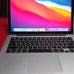 超美品です。MacBook  Pro Retina ディスプレイ 2400/13.3  ME865/A  バックライトキーボード Webカメラ搭載