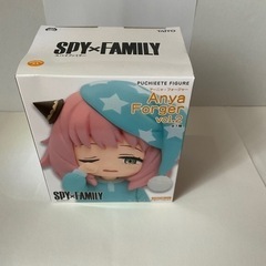 アーニャ フィギュアの画像