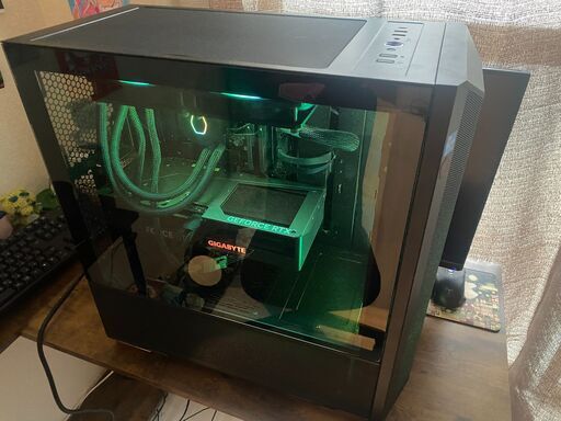 ゲーミングPC（Nvidia 4070Ti, Intel i7-13700KF）