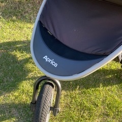 Aprica スムーヴ ストライド3輪ベビーカー の画像
