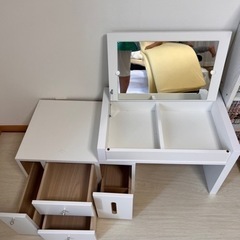 家具 ドレッサーの画像