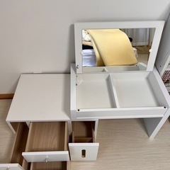 家具 ドレッサーの画像