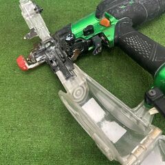 日立 WF4H3 高圧ネジ打ち機【野田愛宕店】【店頭取引限定】【中古】ITKVYZX88F6Kの画像