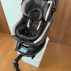 combiチャイルドシート