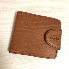 【 Levi's 】リーバイス  財布 未使用　牛革 折り畳み
