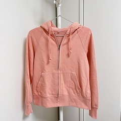 服/ファッション パーカー レディース