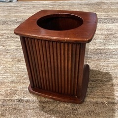 カリモク　ゴミ箱　花台にもの画像