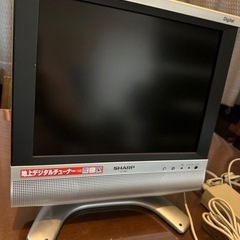 車載用やキャンピングカー、ちょっとしたスペースに設置可能なコンパクトサイズ！！SHARPシャープAQUOSアクオス13インチ液晶テレビLC-13SX7の画像