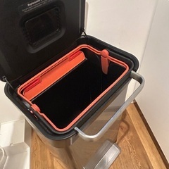 クラッシュボックス30L  ジョセフジョセフ ゴミ箱の画像