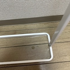 山崎実業　バスタオルハンガー　ホワイトの画像